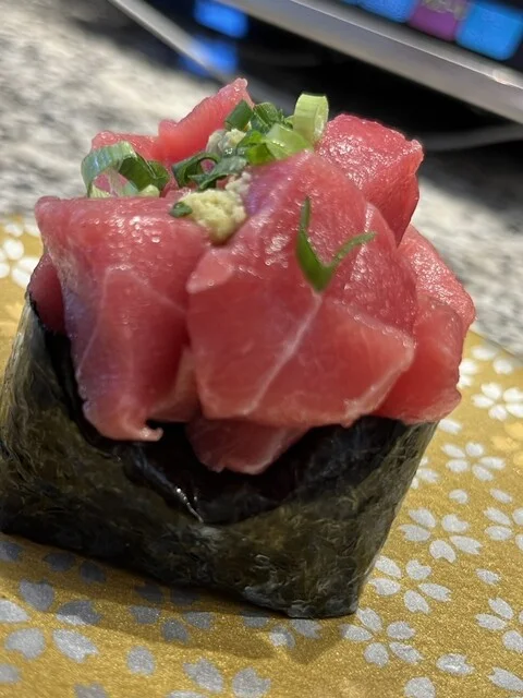 グルメ回転寿司 函太郎  弘前店 - 撫牛子（回転寿司）の写真