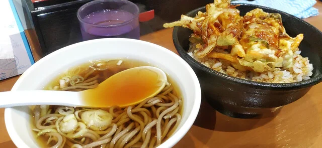 情熱食堂 十和田店 - 十和田市（食堂）の写真