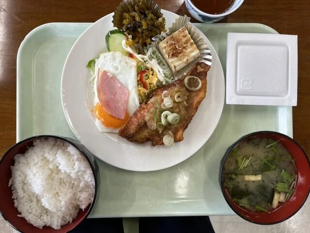 花き市場食堂（カキイチバショクドウ） - 苦竹（食堂）の写真