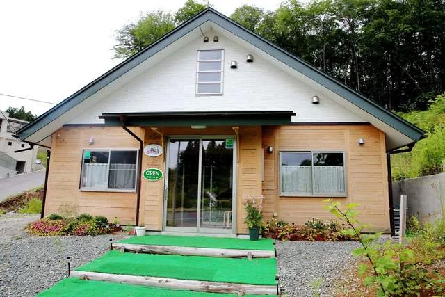 一縁工房 わらび - 新月（食堂）の写真