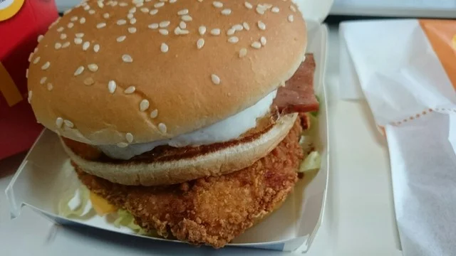 マクドナルド 青森西バイパス店（McDonald's） - 新青森（ハンバーガー）の写真
