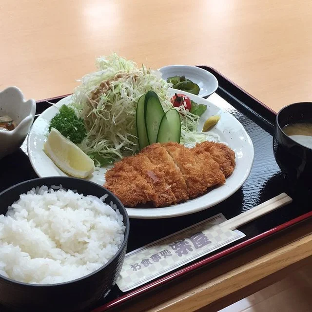 お食事処 楽屋 - 最知（食堂）の写真