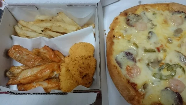 ピザ・テン・フォー 石江店 - 新青森（ピザ）の写真