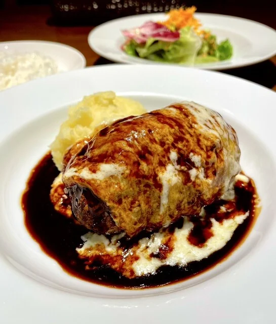 サラマンジェ・ヒロ - 東北福祉大前（ハンバーグ）の写真