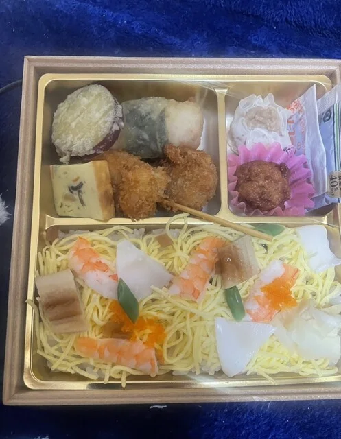 四季の料理梅田 - 小鶴新田（弁当）の写真