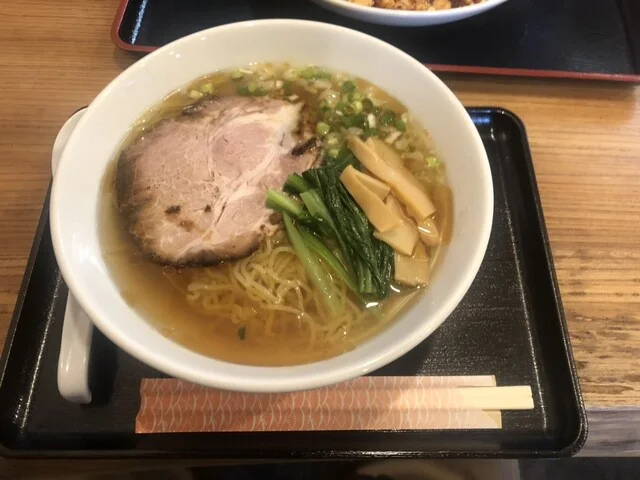 山根屋 - 美田園（食堂）の写真