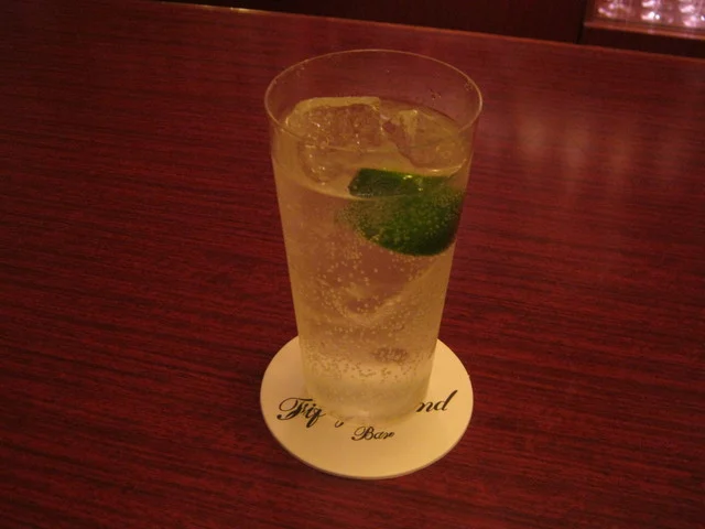 BAR 52nd （Ｆｉｆｔｙ Ｓｅｃｏｎｄ Ｂａｒ） - 本八戸（バー）の写真