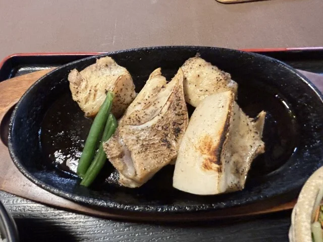 北かつまぐろ屋 田中前店 - 不動の沢（海鮮）の写真