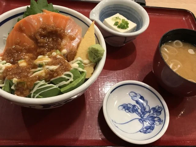 築地食堂 源ちゃん 五所川原ELM店 - 五所川原（海鮮）の写真