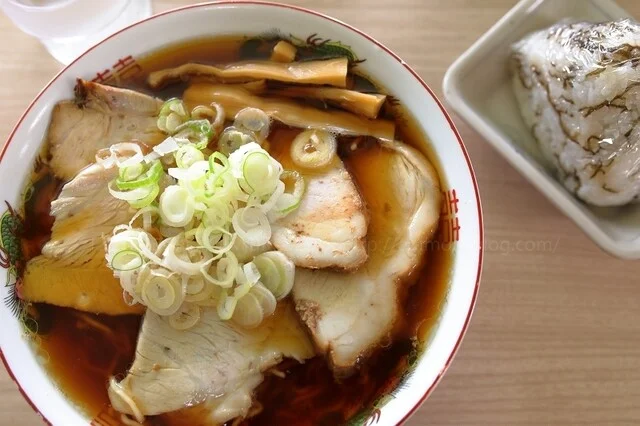 華丸ラーメン（はなまるらーめん） - 筒井（ラーメン）の写真
