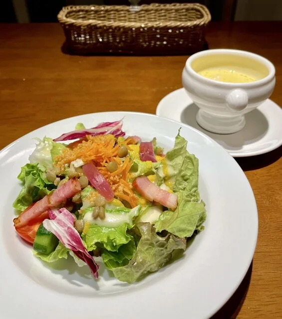 サラマンジェ・ヒロ - 東北福祉大前（ハンバーグ）の写真