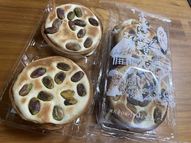 小山せんべい JR新青森駅店 - 新青森（せんべい）の写真