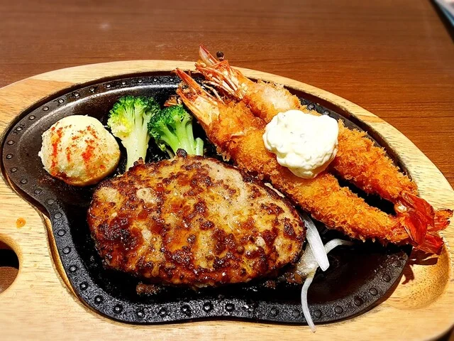 びっくりドンキー 弘前店 - 中央弘前（ファミレス）の写真