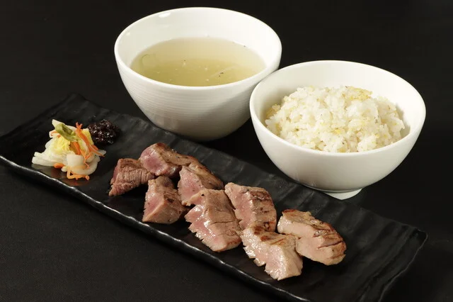 牛タンレストラン陣中 仙台国際空港店（【旧店名】牛タン専門レストラン 冠舌屋） - 仙台空港（牛タン）の写真