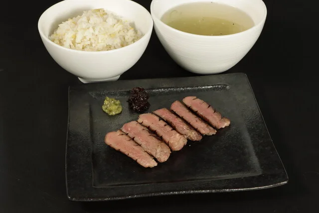 牛タンレストラン陣中 仙台国際空港店（【旧店名】牛タン専門レストラン 冠舌屋） - 仙台空港（牛タン）の写真