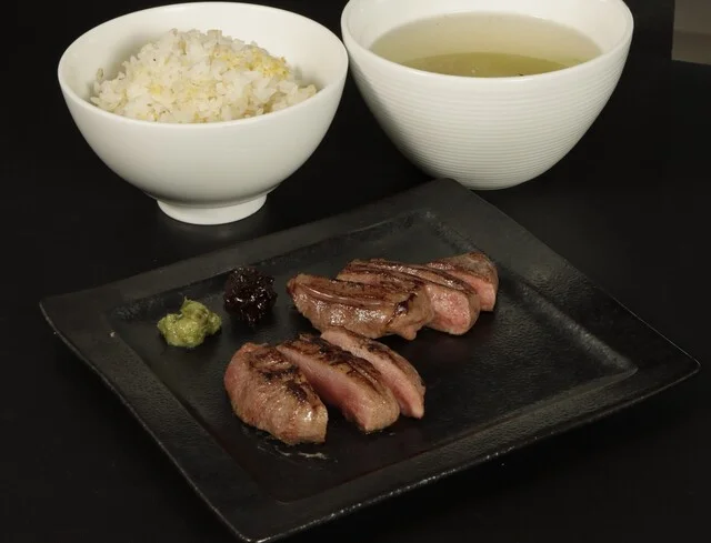 牛タンレストラン陣中 仙台国際空港店（【旧店名】牛タン専門レストラン 冠舌屋） - 仙台空港（牛タン）の写真