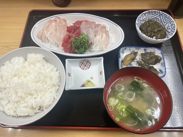 市場食堂（いちばしょくどう） - 青森（海鮮丼）の写真