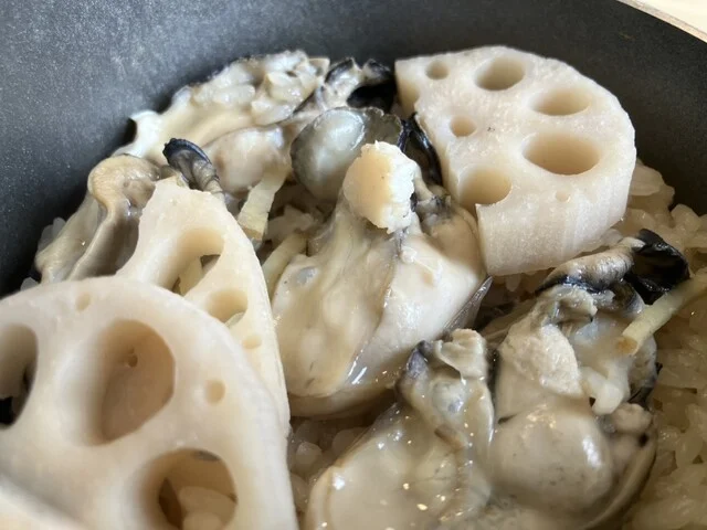 釜飯と牡蠣 まるお - 登米市その他（釜飯）の写真