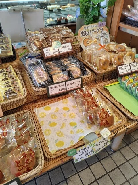 高甚 白石駅前本店 - 白石（和菓子）の写真