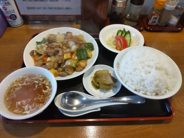 中華飯店 孔雀 - 弘高下（中華料理）の写真