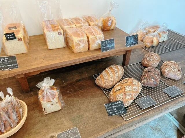 akekulu（あけくる） - 黒松（パン）の写真