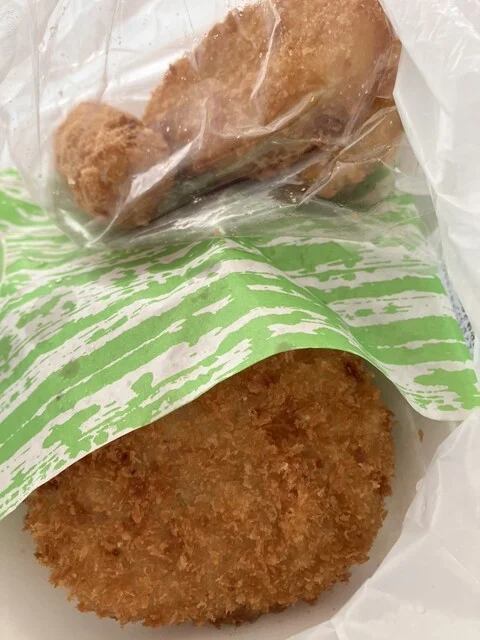 関精肉畜産 - 西古川（コロッケ）の写真