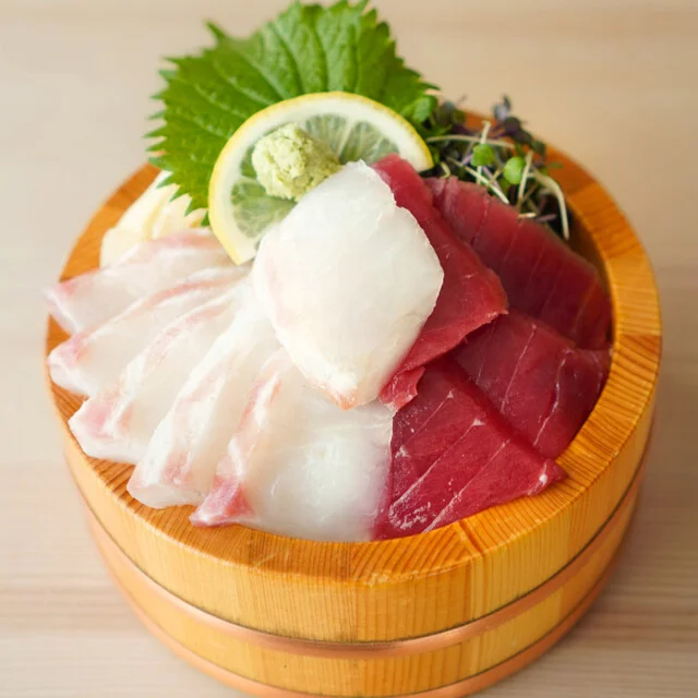 牡蠣と海鮮丼 ふぃっしゃーまん亭 - 仙台空港（海鮮丼）の写真