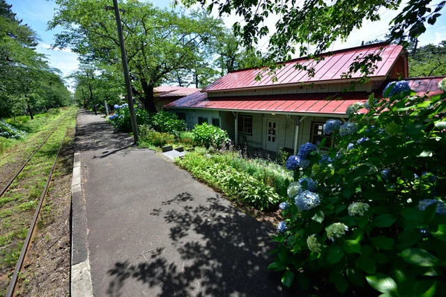 赤い屋根の喫茶店 駅舎（エキシャ） - 芦野公園（喫茶店）の写真