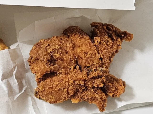 ケンタッキーフライドチキン 弘前城東店 - 運動公園前（ハンバーガー）の写真