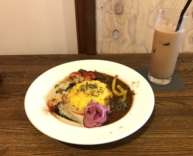 6bottles（シックスボトルズ） - 北仙台（カレー）の写真