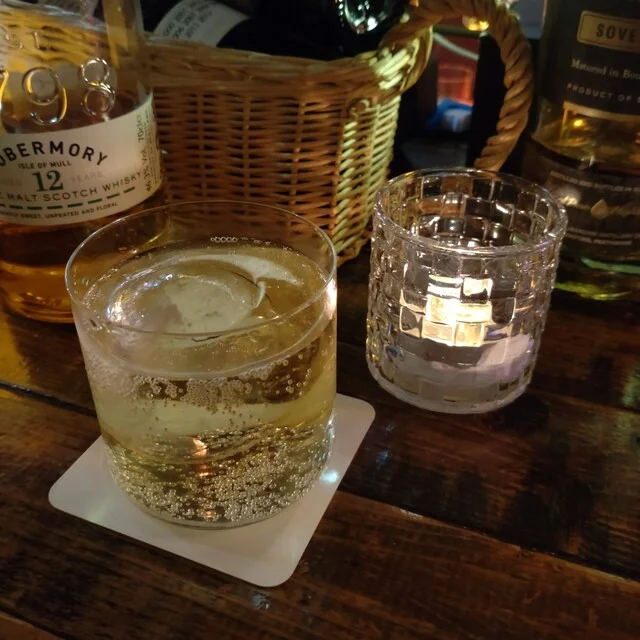 HIGH BALL BASE JIROYA（ハイボールベース ジローヤ） - 青葉通一番町（バー）の写真