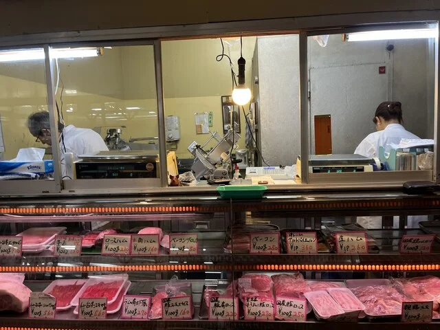 尾形精肉店 - あおば通（惣菜・デリ）の写真