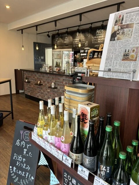 弘前銘醸 ハチドリ酒店 - 弘高下（立ち飲み）の写真