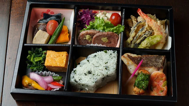 母屋（おもや） - 八木山動物公園（日本料理）の写真