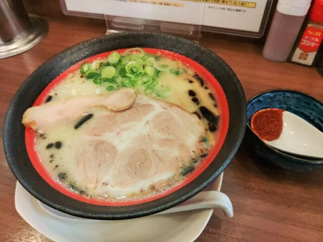 石臼玄麦自家製らーめん 丸竈（マルガマ） - 中野栄（ラーメン）の写真