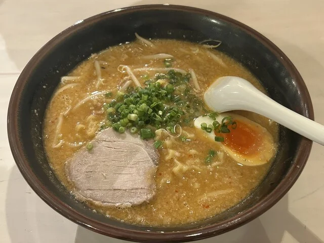 松寛商店 - 本八戸（ラーメン）の写真