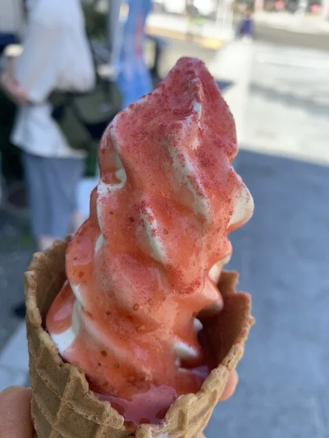 ナポリの青 - 大町西公園（ソフトクリーム）の写真