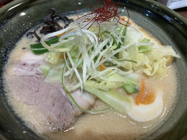 新潟らーめん 無尽蔵 味噌と出汁 なとり家（にいがたらーめん むじんぞう みそとだし） - 杜せきのした（ラーメン）の写真