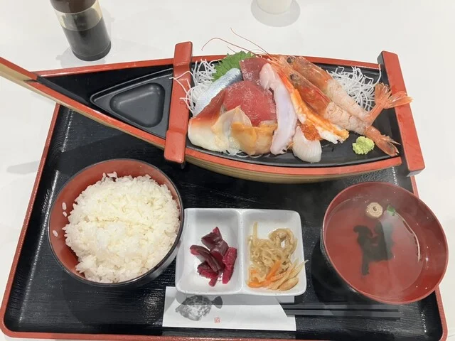 塩釜海の駅（しおがまうみのえき） - 東塩釜（海鮮）の写真