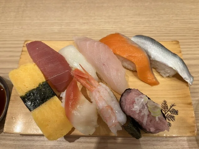 平禄寿司 仙台宮城野 新田東店 - 小鶴新田（回転寿司）の写真