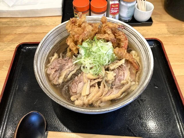 肉そば藤七（ニクソバトウシチ） - 勾当台公園（そば）の写真