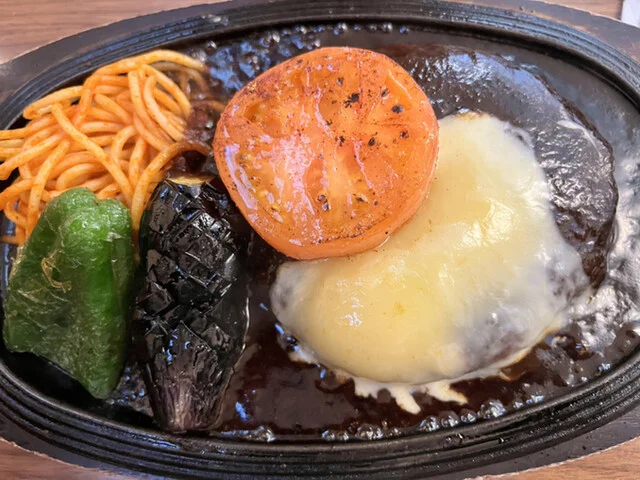 ハンバーグレストラン ハセクラ - 北四番丁（ハンバーグ）の写真