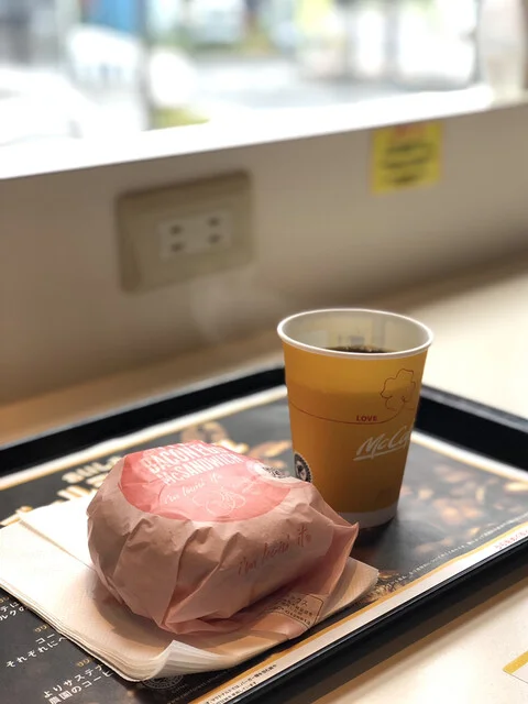 マクドナルド ４号線仙台松森店 - 黒松（ハンバーガー）の写真