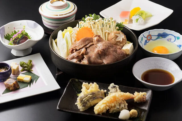 すき焼割烹 かとう - 北四番丁（すき焼き）の写真