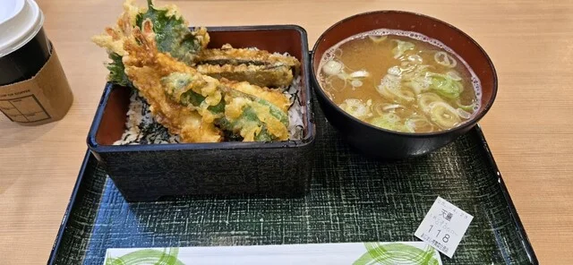 あじまし亭 - 青森市その他（海鮮丼）の写真