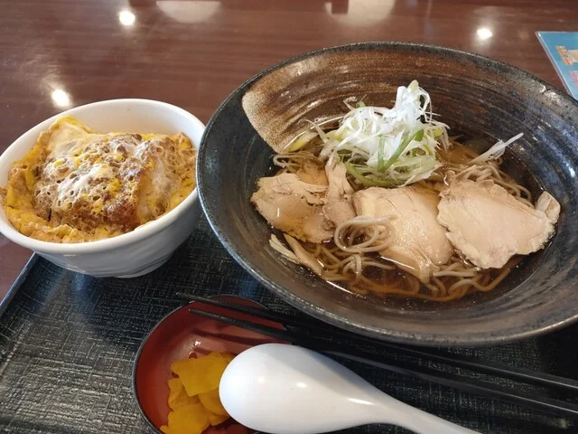 和風レストラン まるまつ 泉大沢店 - 泉中央（ファミレス）の写真