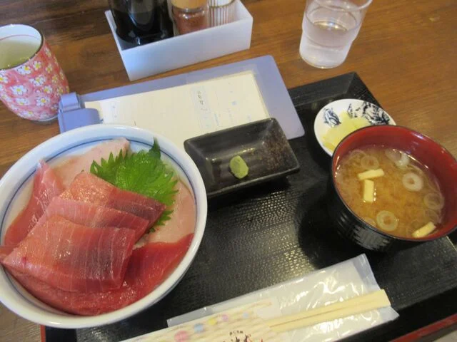 まぐろ屋 明神丸（マグロヤ ミョウジンマル） - 女川（海鮮丼）の写真