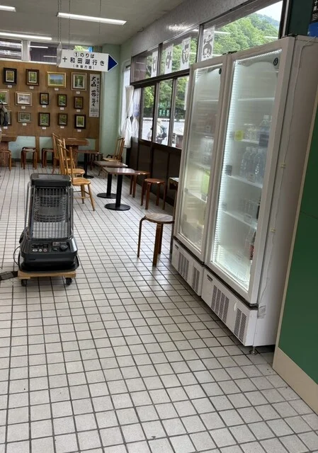 JRバス東北 子の口駅売店 - 十和田市その他（売店）の写真