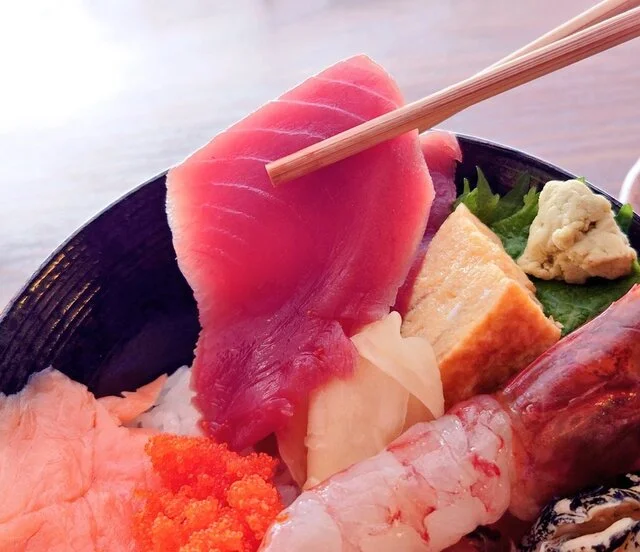 横山商店 - 本塩釜（海鮮）の写真