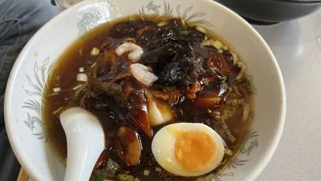 麺舞 琥珀 - 八戸（ラーメン）の写真